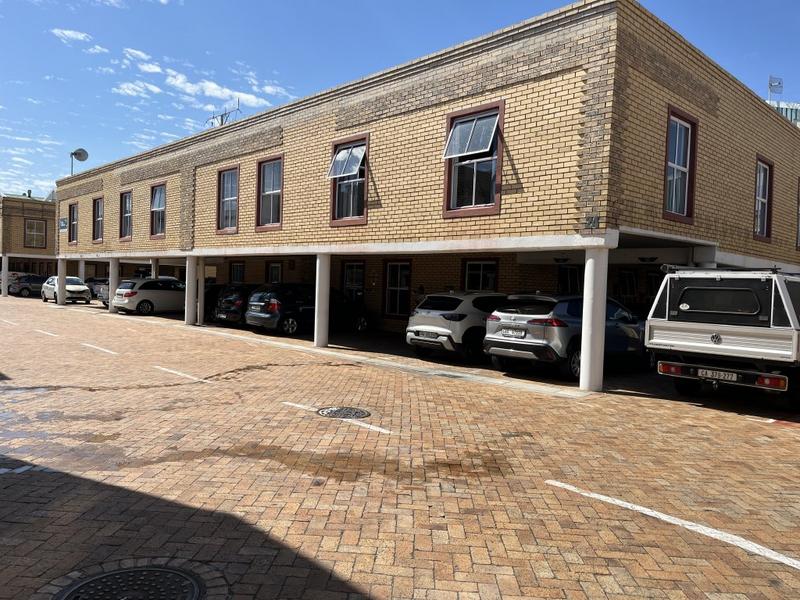 To Let Commercial Property for Rent in Montague Gardens Western Cape